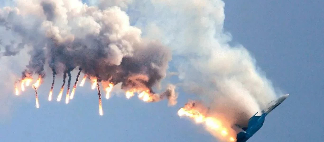 Ρώσος δοκιμαστής πιλότος εξηγεί τι συμβαίνει κατά τη διάρκεια ελιγμών υψηλών φορτίσεων